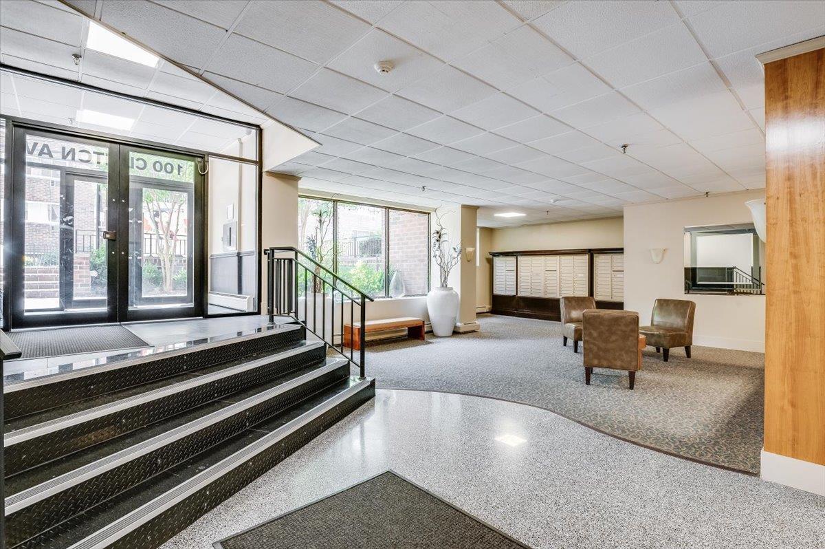 100 Clinton Avenue #2F, Mineola, New York image 14