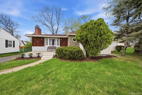 Photo of 11 5th Avenue, Newburgh, NY 12550 (MLS # 986100)