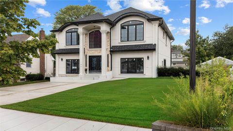 71 Cedar Street Hicksville NY 11801
