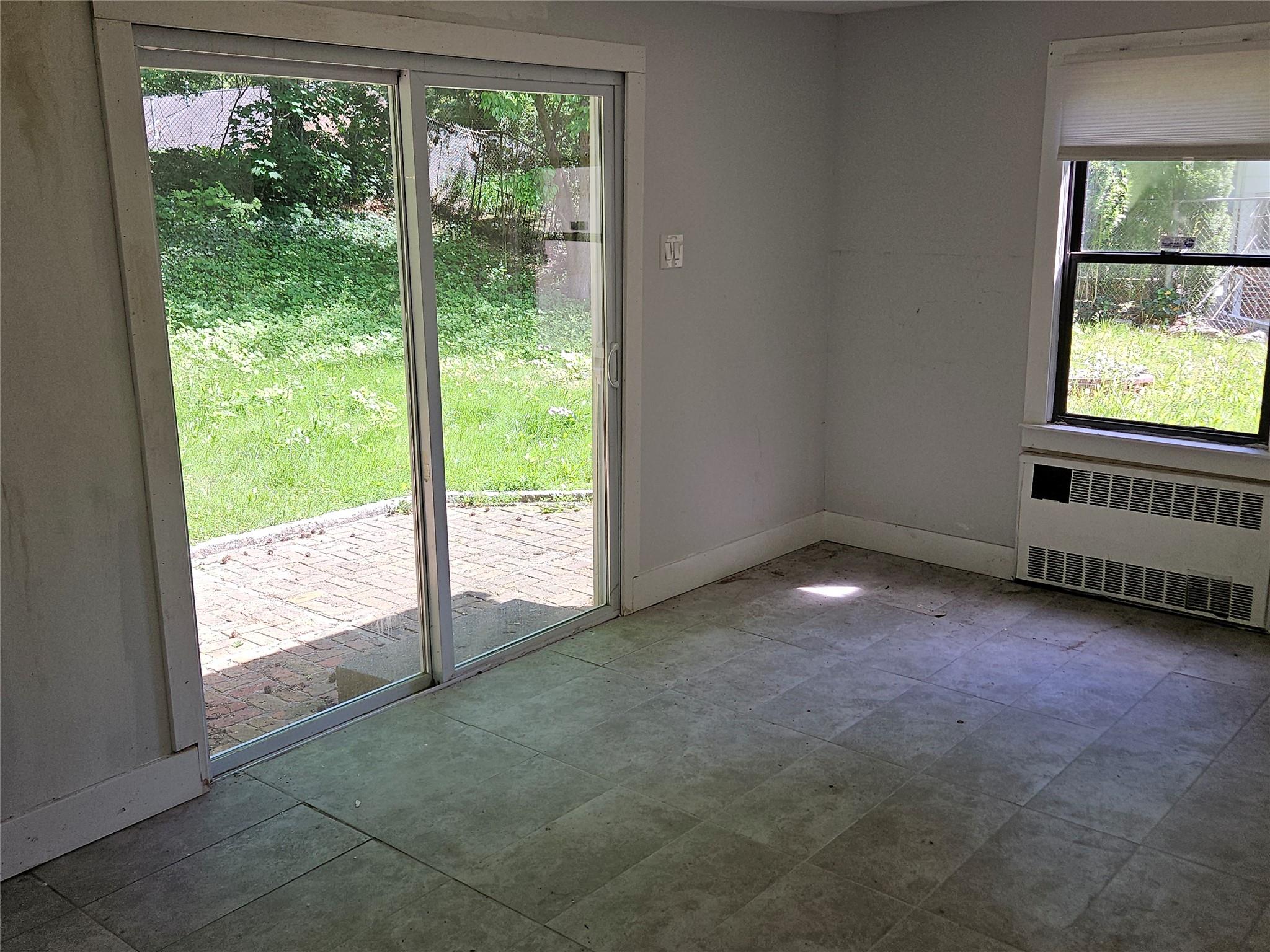 111 Bateman Place, Mount Vernon, New York image 6