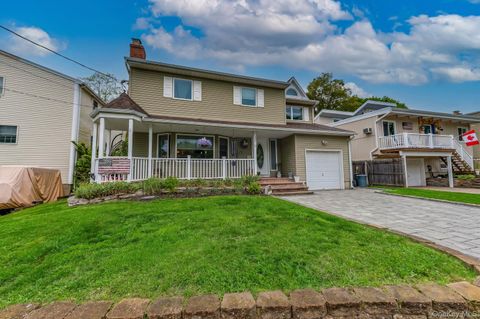 313 Waterside Road Northport NY 11768