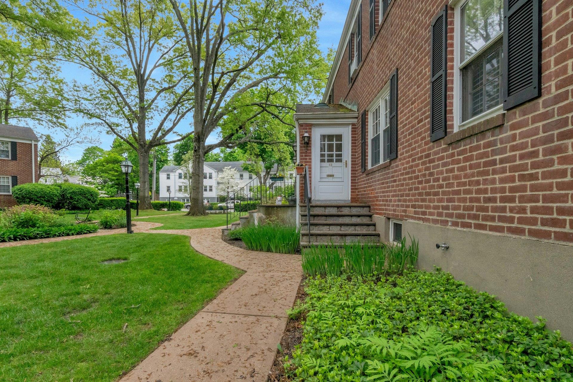 293 Manville Road #1H, Pleasantville, New York image 4