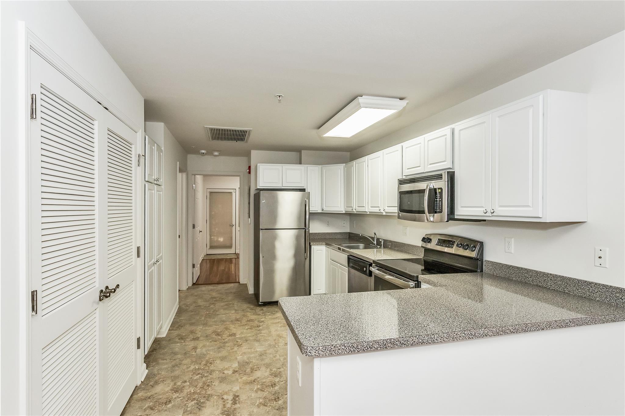 1011 Willow Lane, Valley Stream, New York image 8