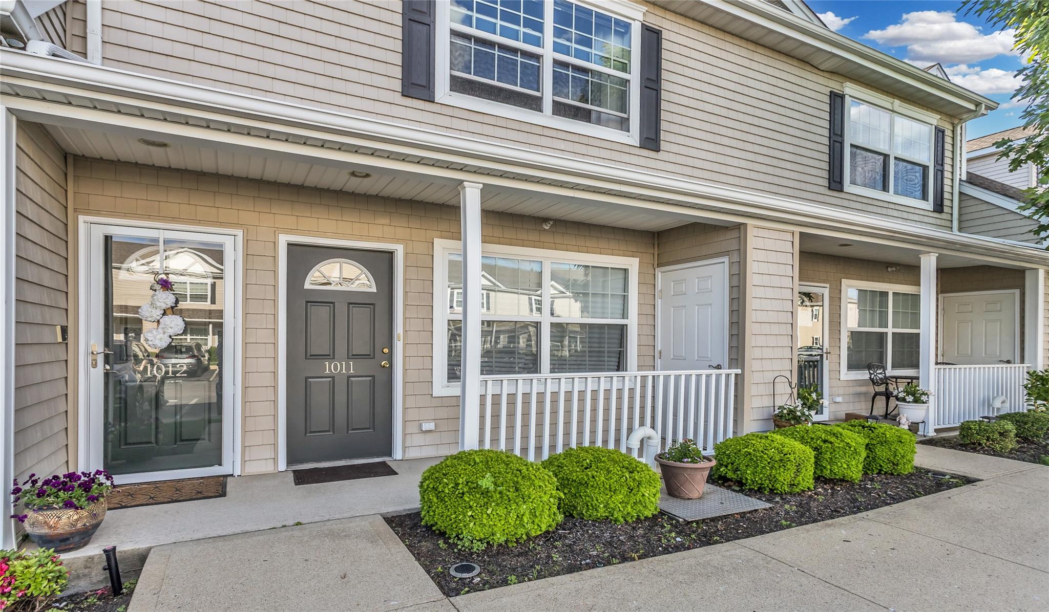 1011 Willow Lane, Valley Stream, New York image 2