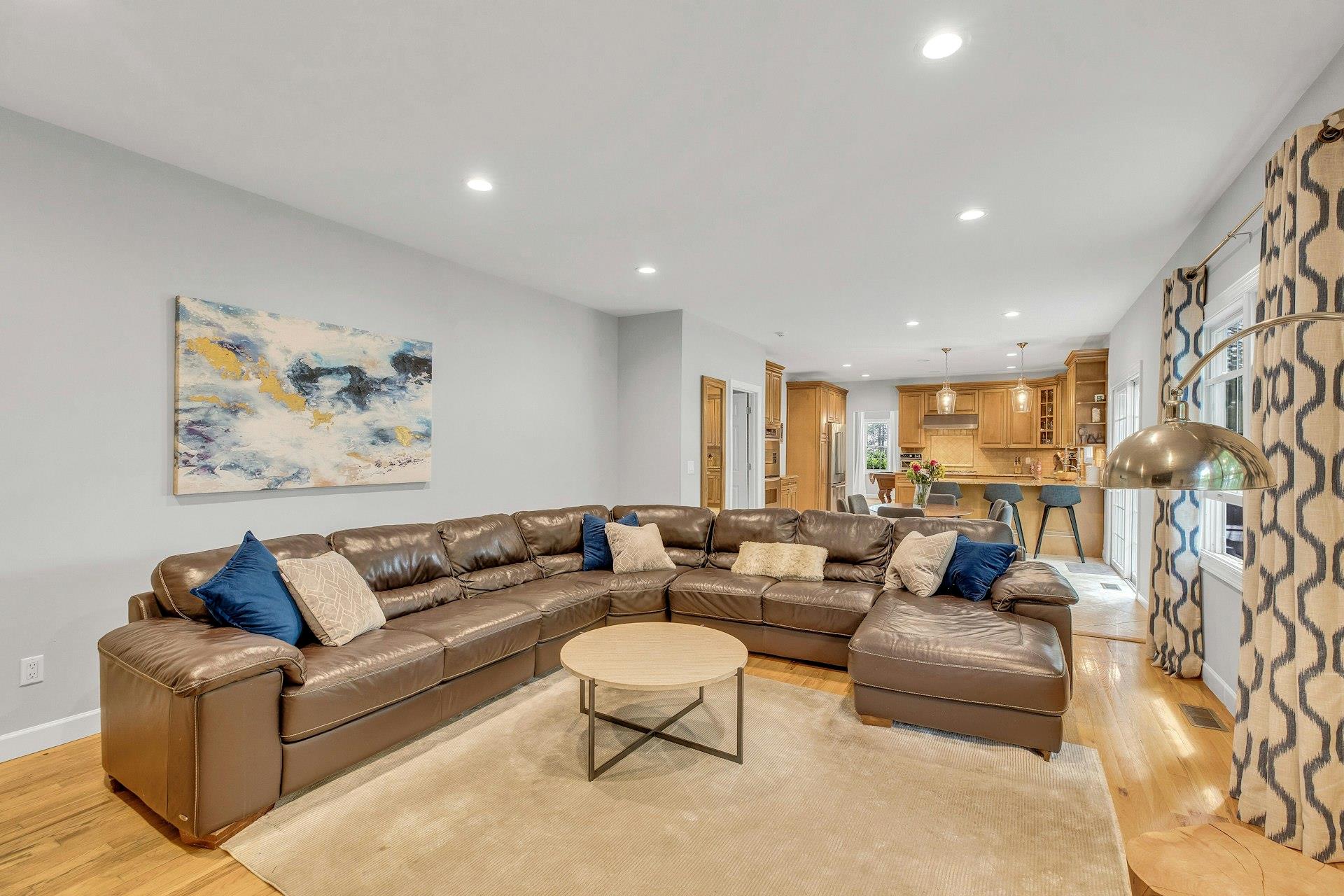 6 Esteves Court, Melville, New York image 14
