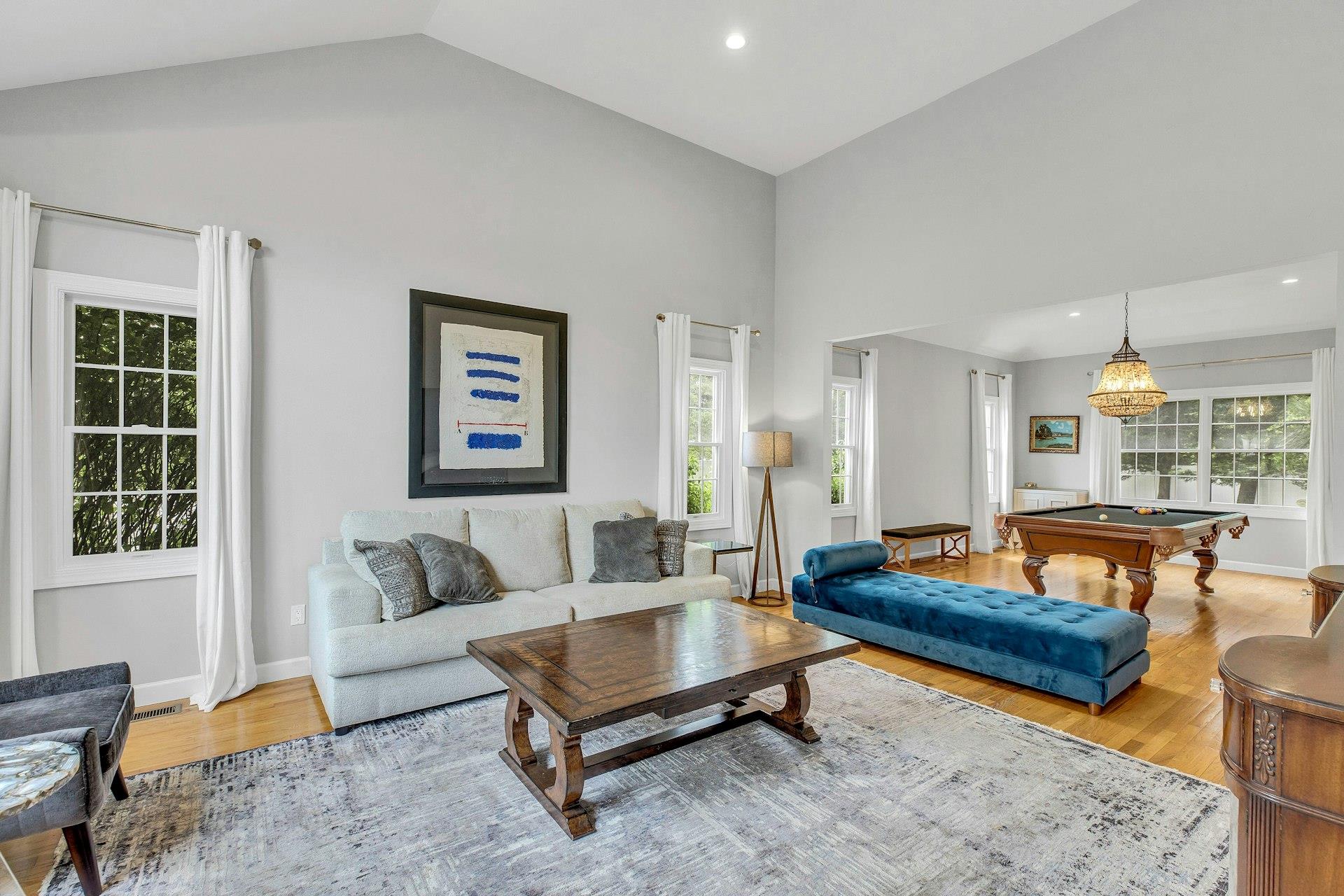 6 Esteves Court, Melville, New York image 7