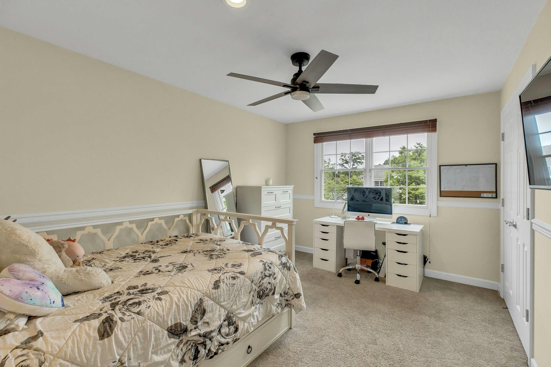 6 Esteves Court, Melville, New York image 25