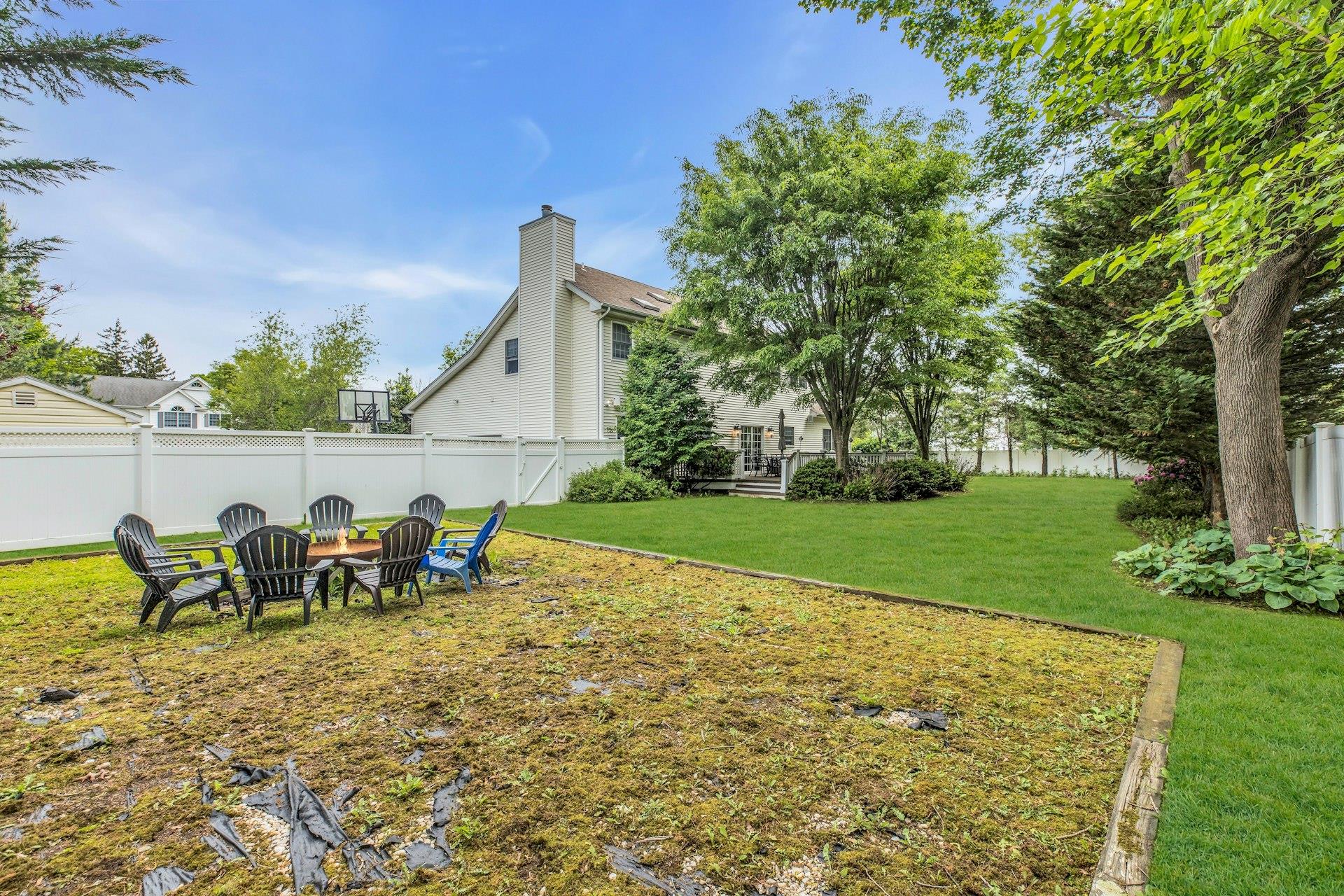 6 Esteves Court, Melville, New York image 32