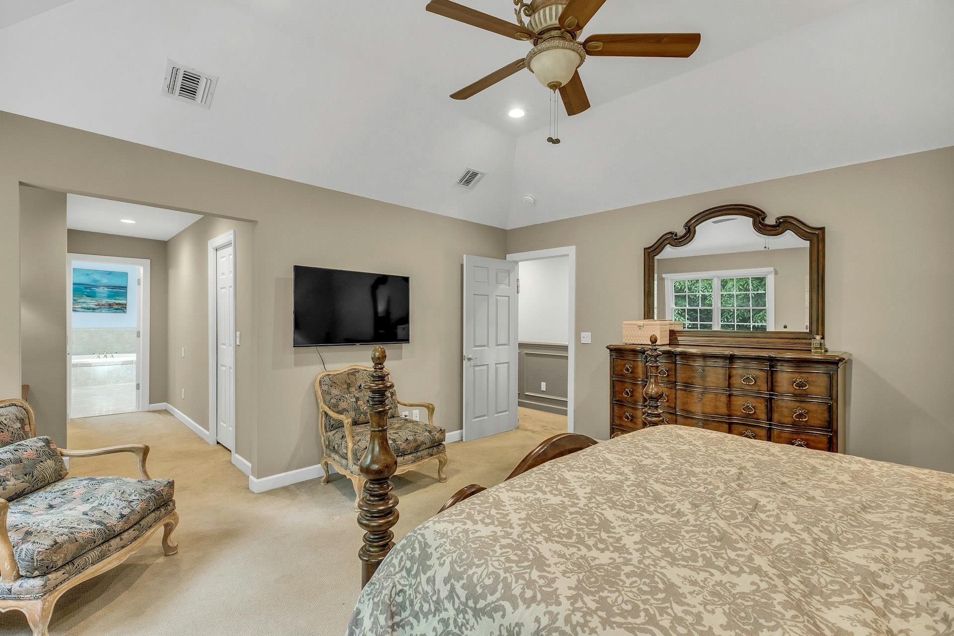 6 Esteves Court, Melville, New York image 19