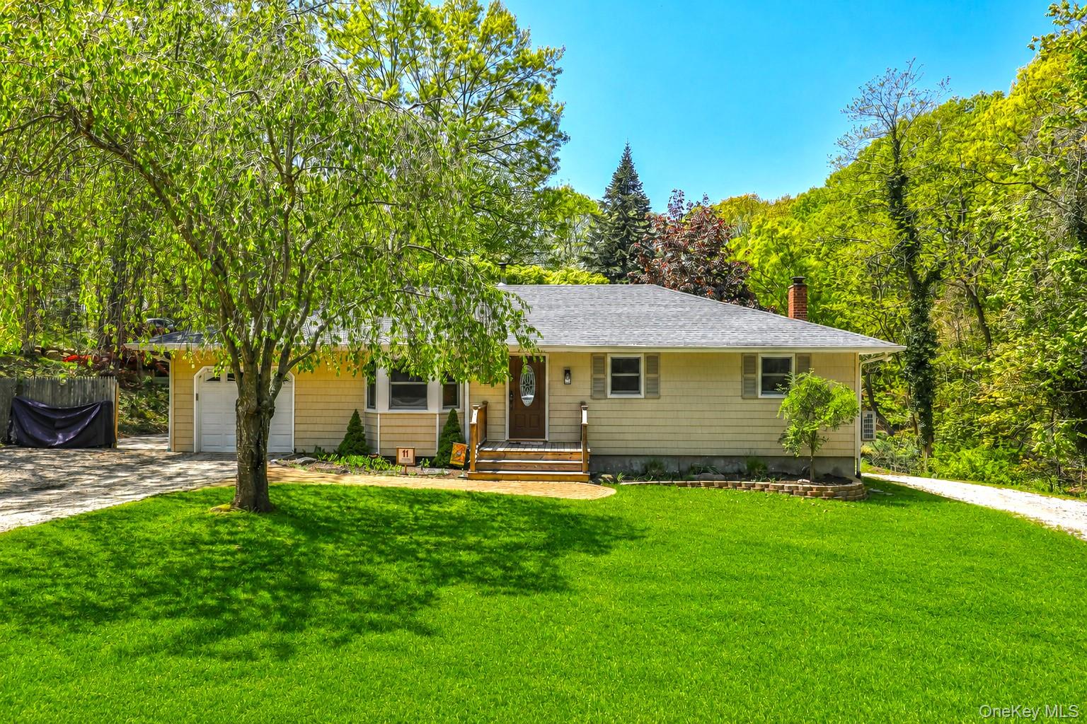 11 Oakwood Drive