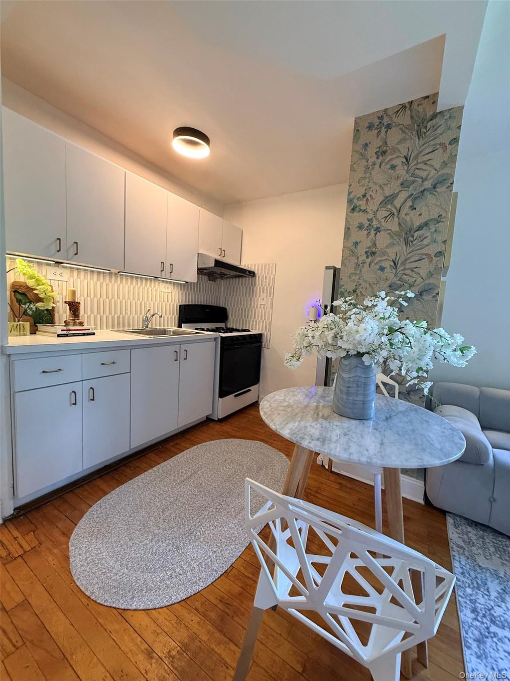 Photo of 144-44 41st Avenue #5J, Flushing, NY 11355 (MLS # 1031350)