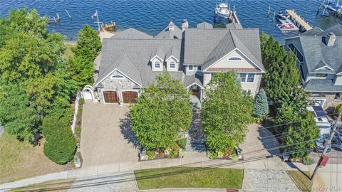 Photo of 266 E Shore Drive, Massapequa, NY 11758 (MLS # 908892)