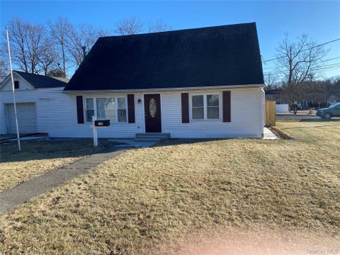 Homes For Sale - 118 Grove Street<br/> Rockland County, Pearl River, NY 10965