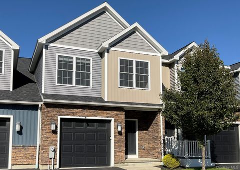 Photo of 38 Stacey Way, Troy, NY 12180 (MLS # 924515)