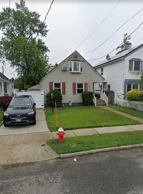 45 Evelyn Avenue, Westbury, NY 11590 - MLS#: 950787