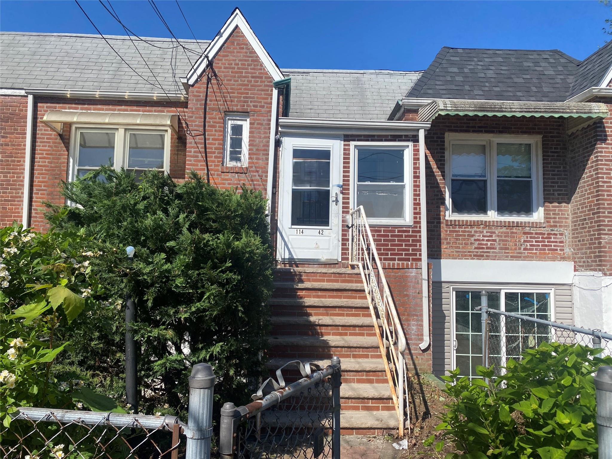 Property for Sale at 196 Street, Saint Albans, Queens, NY - Bedrooms: 2 
Bathrooms: 2 
Rooms: 5  - $499,900