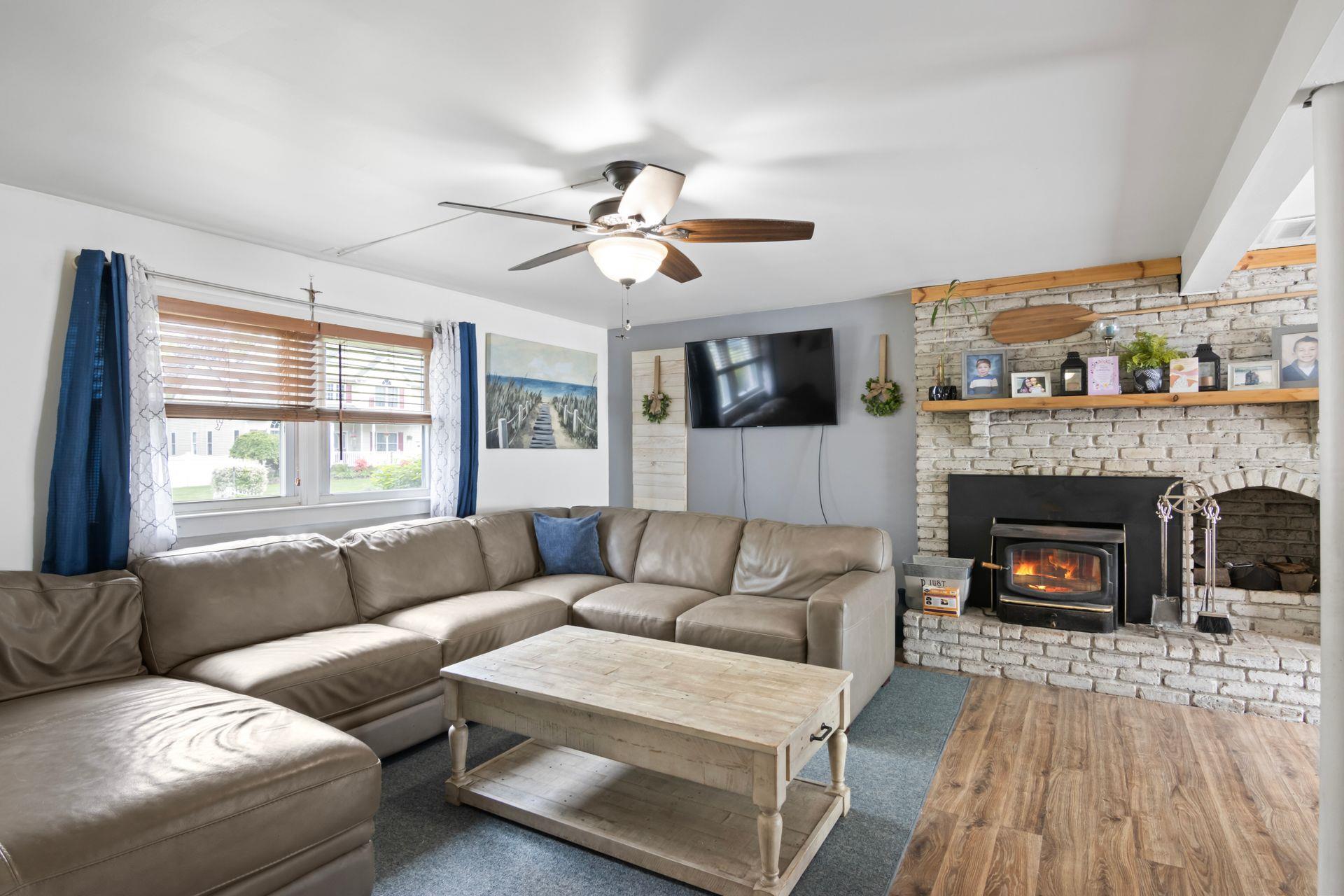 176 Harrison Avenue, Miller Place, New York image 23
