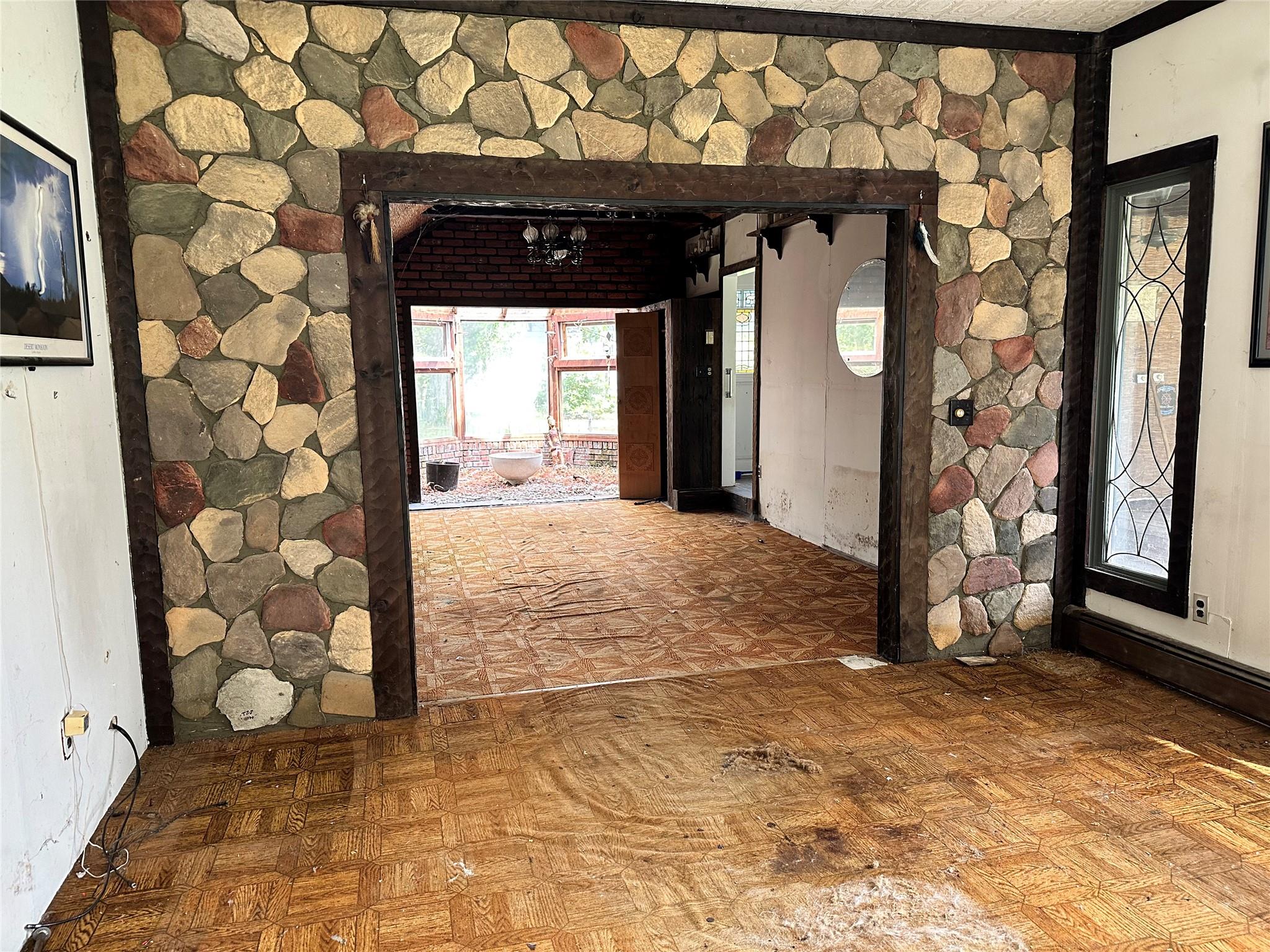 282 Vanderbilt Boulevard, Oakdale, New York image 10