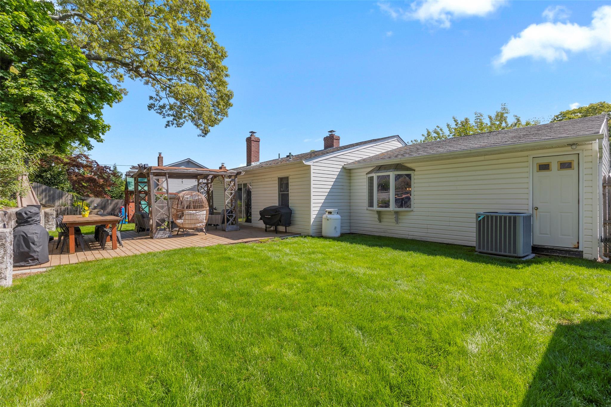 20 Soundway Drive, Rocky Point, New York image 26
