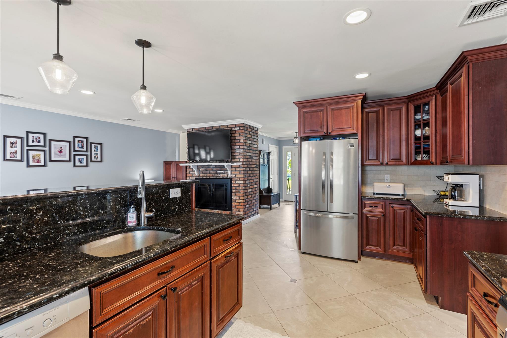 20 Soundway Drive, Rocky Point, New York image 11