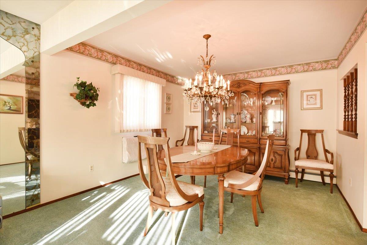 267 W Cadman Avenue, West Babylon, New York image 10