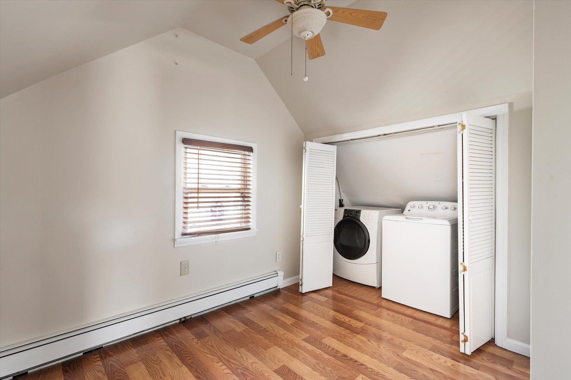 44 Needle Lane, Levittown, New York image 18