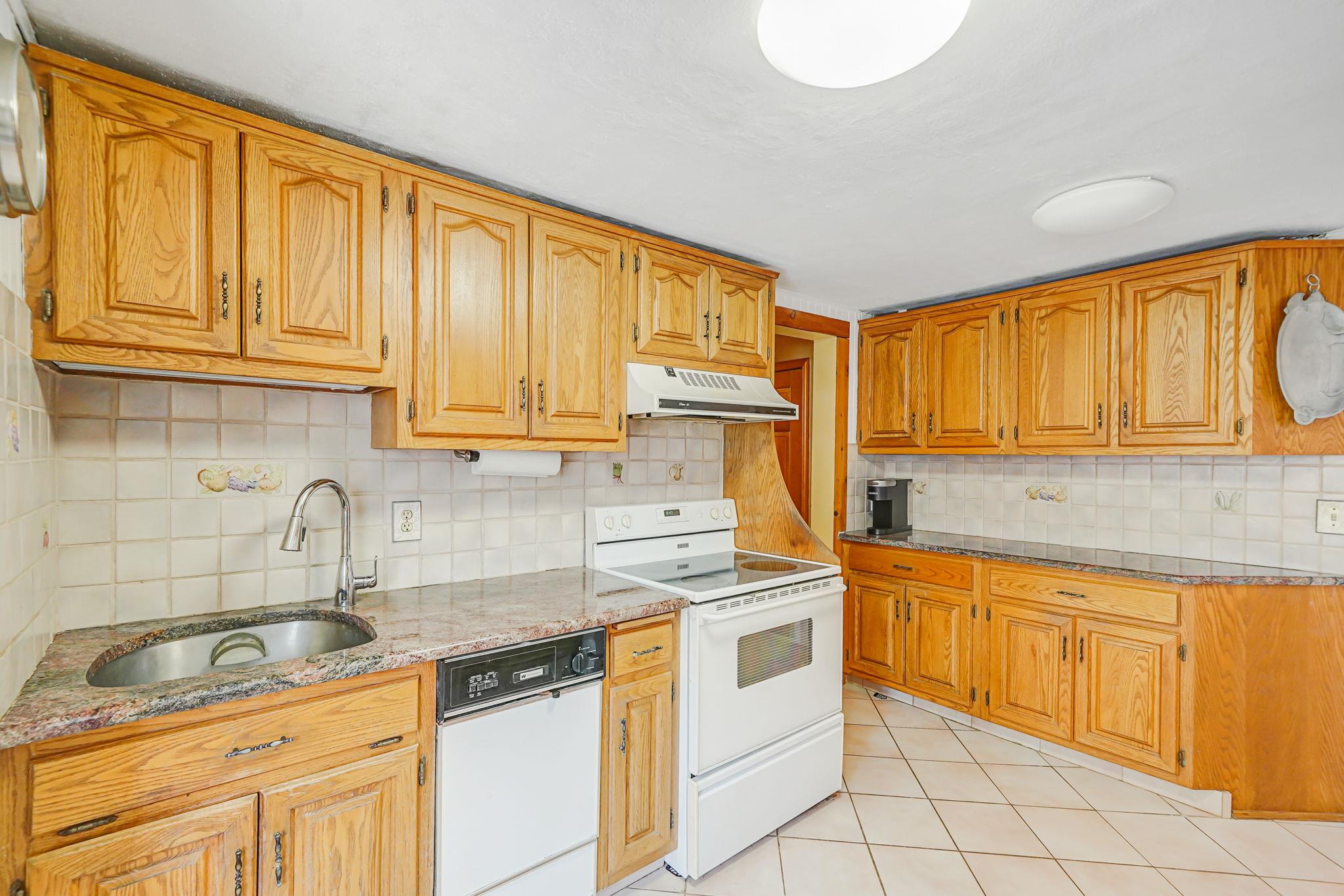 279 Sunset Avenue, Westhampton Beach, New York image 9