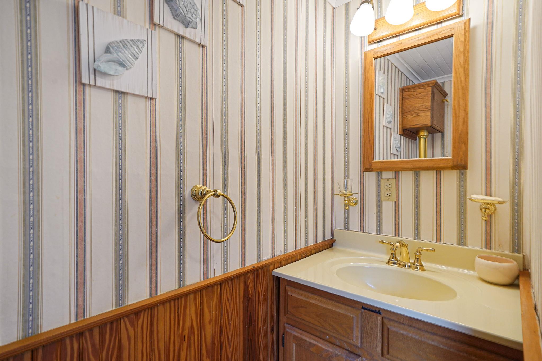 279 Sunset Avenue, Westhampton Beach, New York image 28