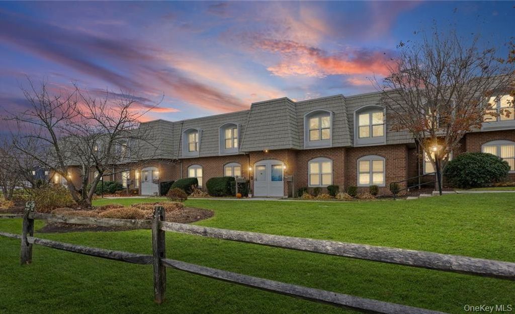 Photo of 175 Main Avenue #149, Wheatley Heights, NY 11798 (MLS # 979206)