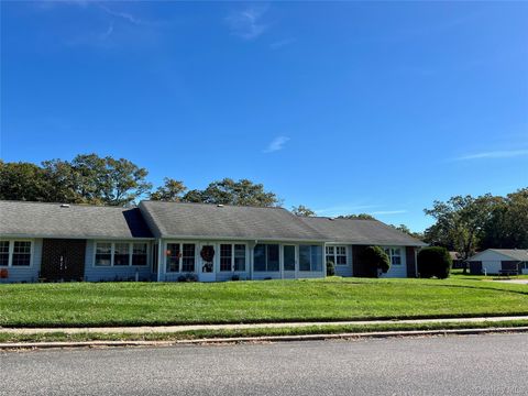22B Guilford Court 22B Ridge NY 11961
