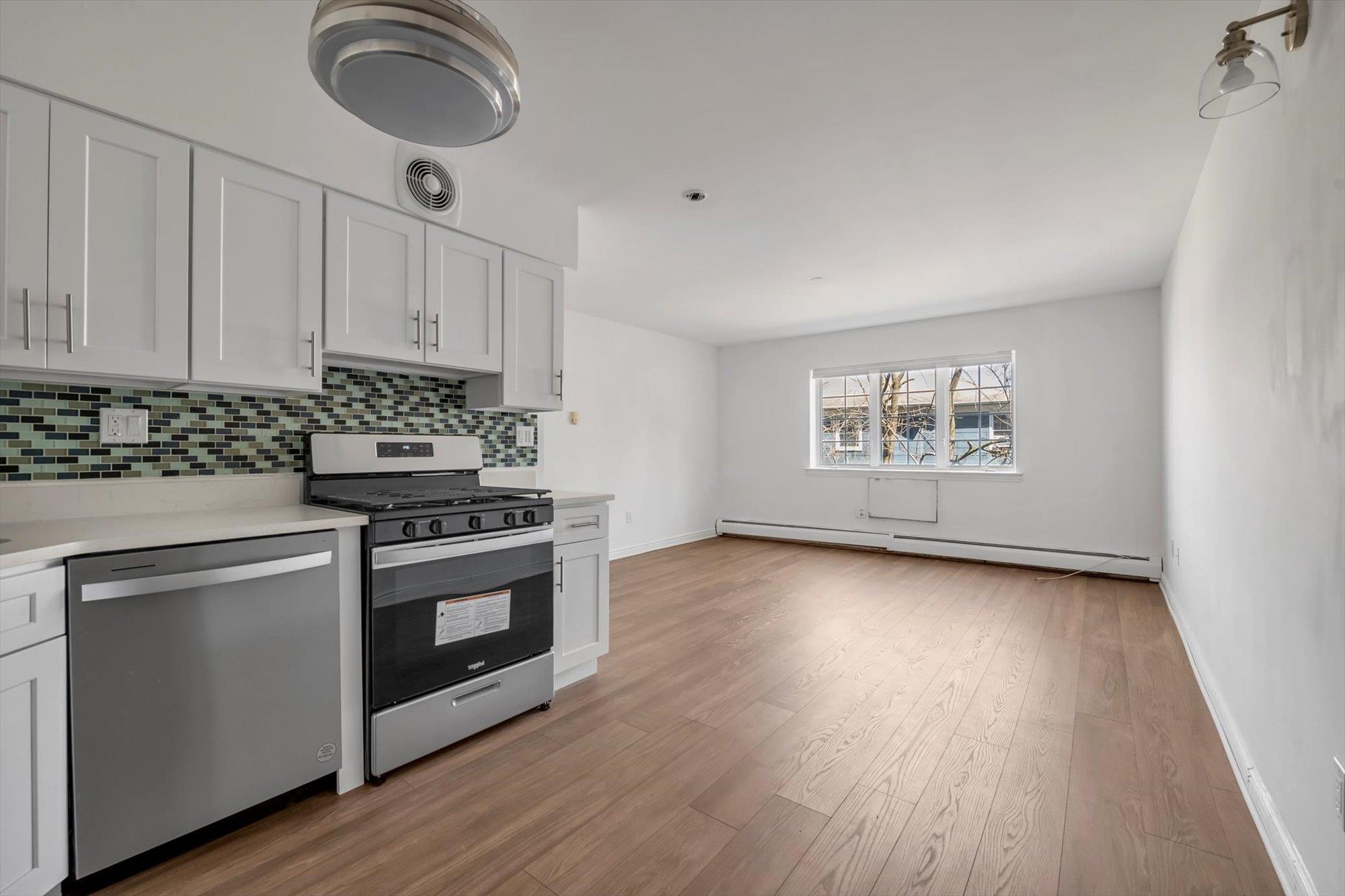 72-35 Metropolitan Avenue #BD, Middle Village, New York image 5