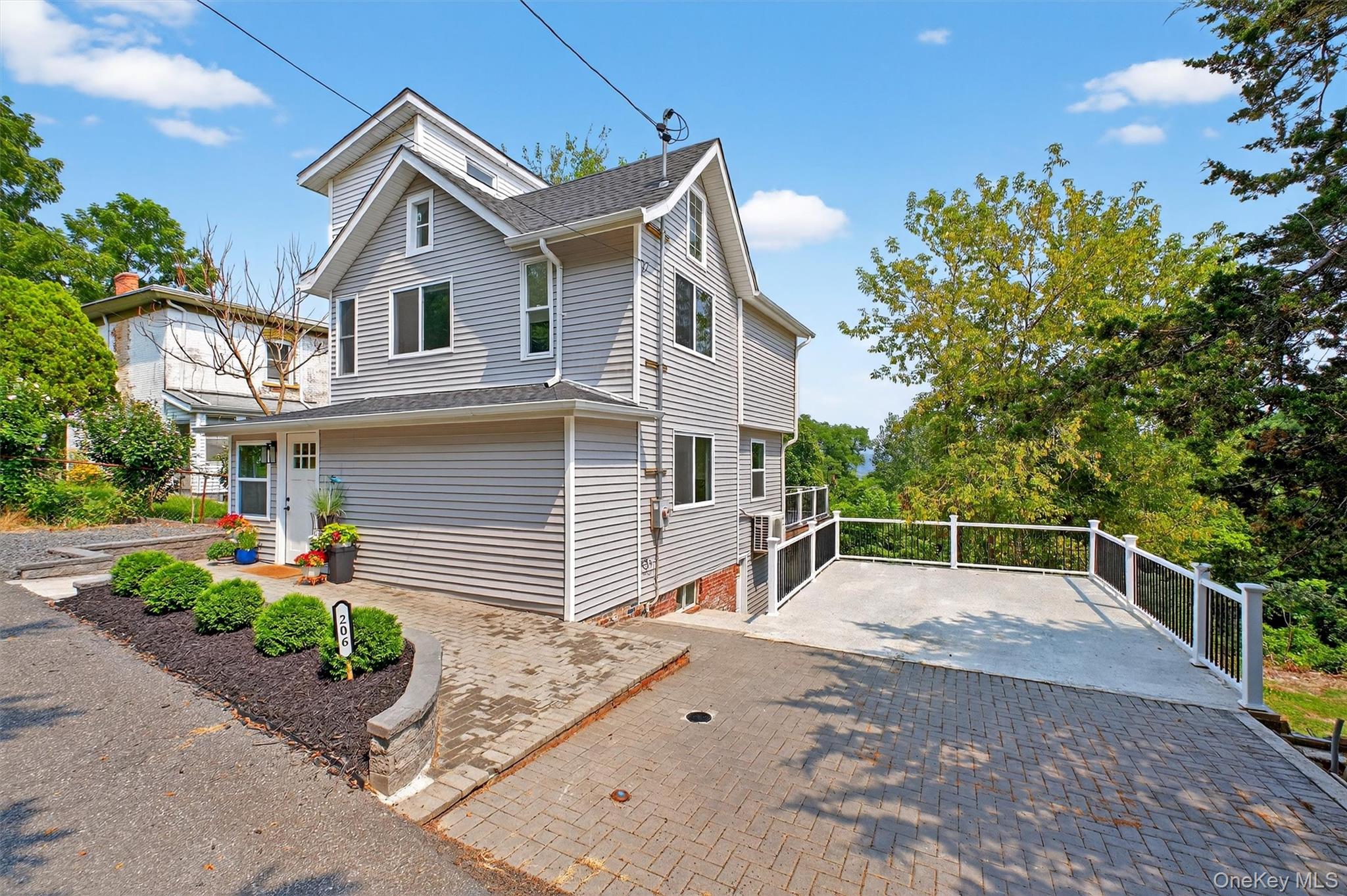 206 Willow Street