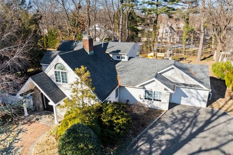 47 Hayloft Lane Roslyn Heights NY 11577