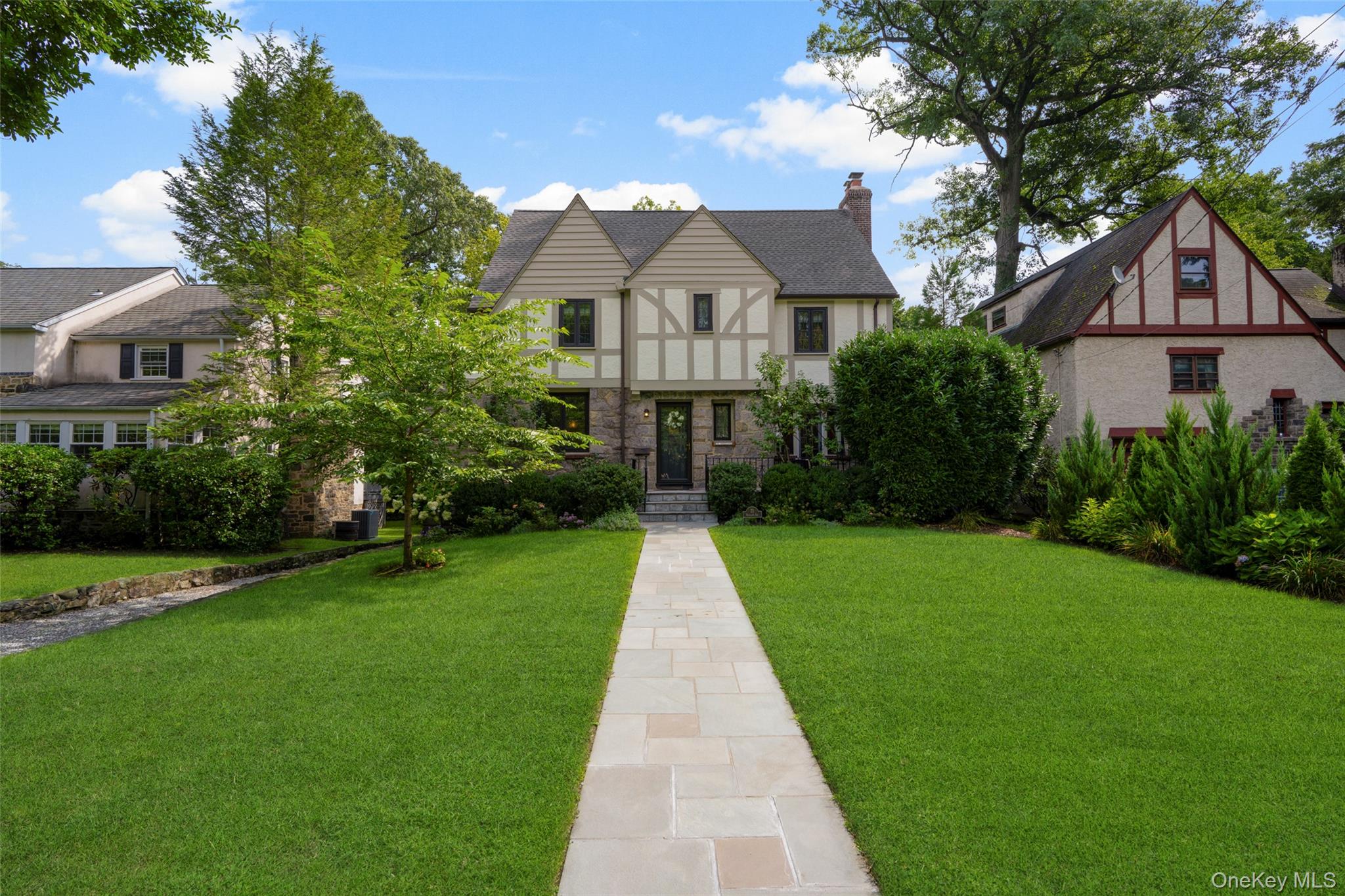73 Woodlawn Avenue