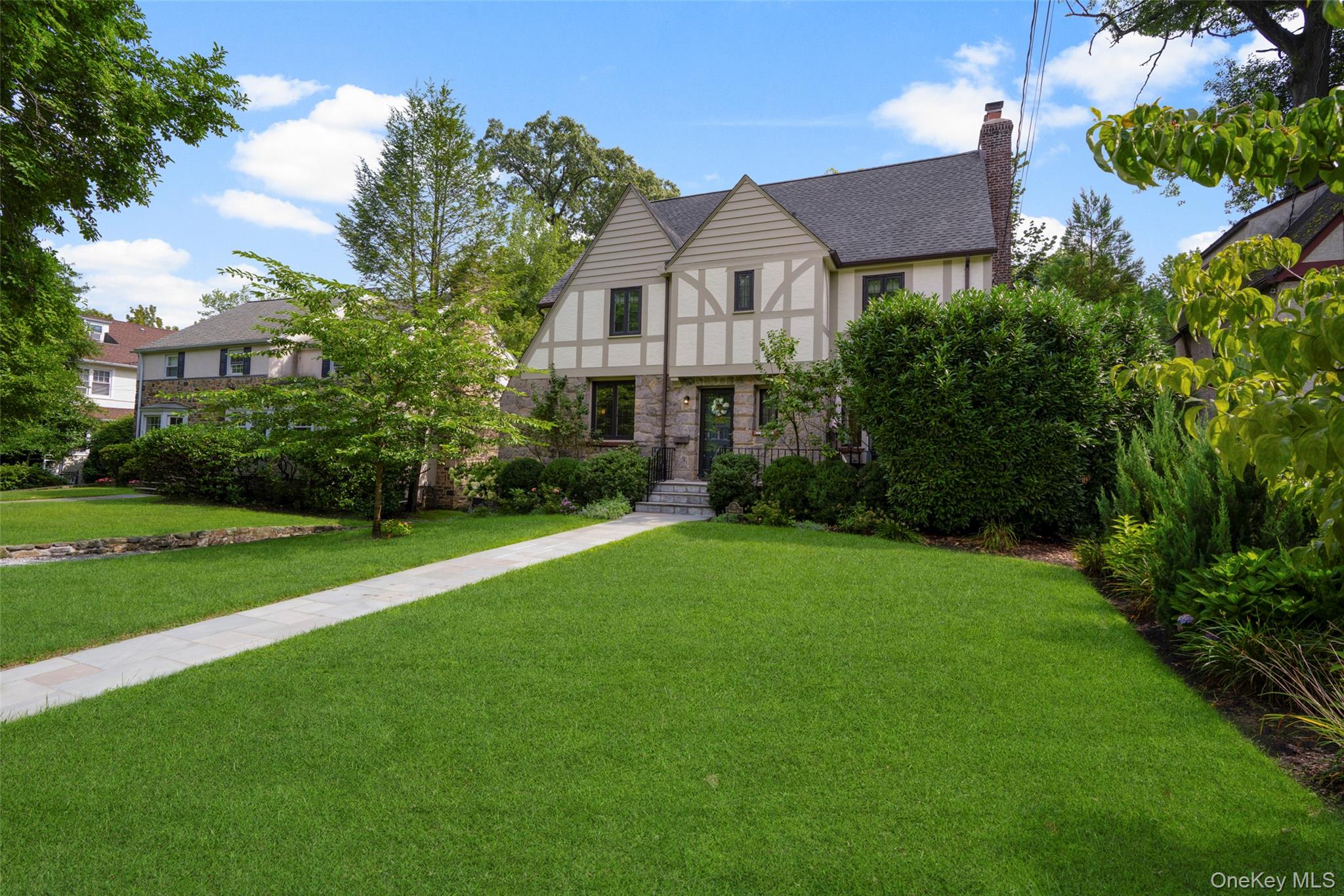 73 Woodlawn Avenue