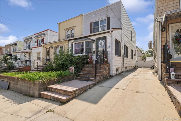 3236 JORDAN ST, FLUSHING, NY 11358 - Image de14efffeb3fae5343e02f6ceb4e876b/1438117777