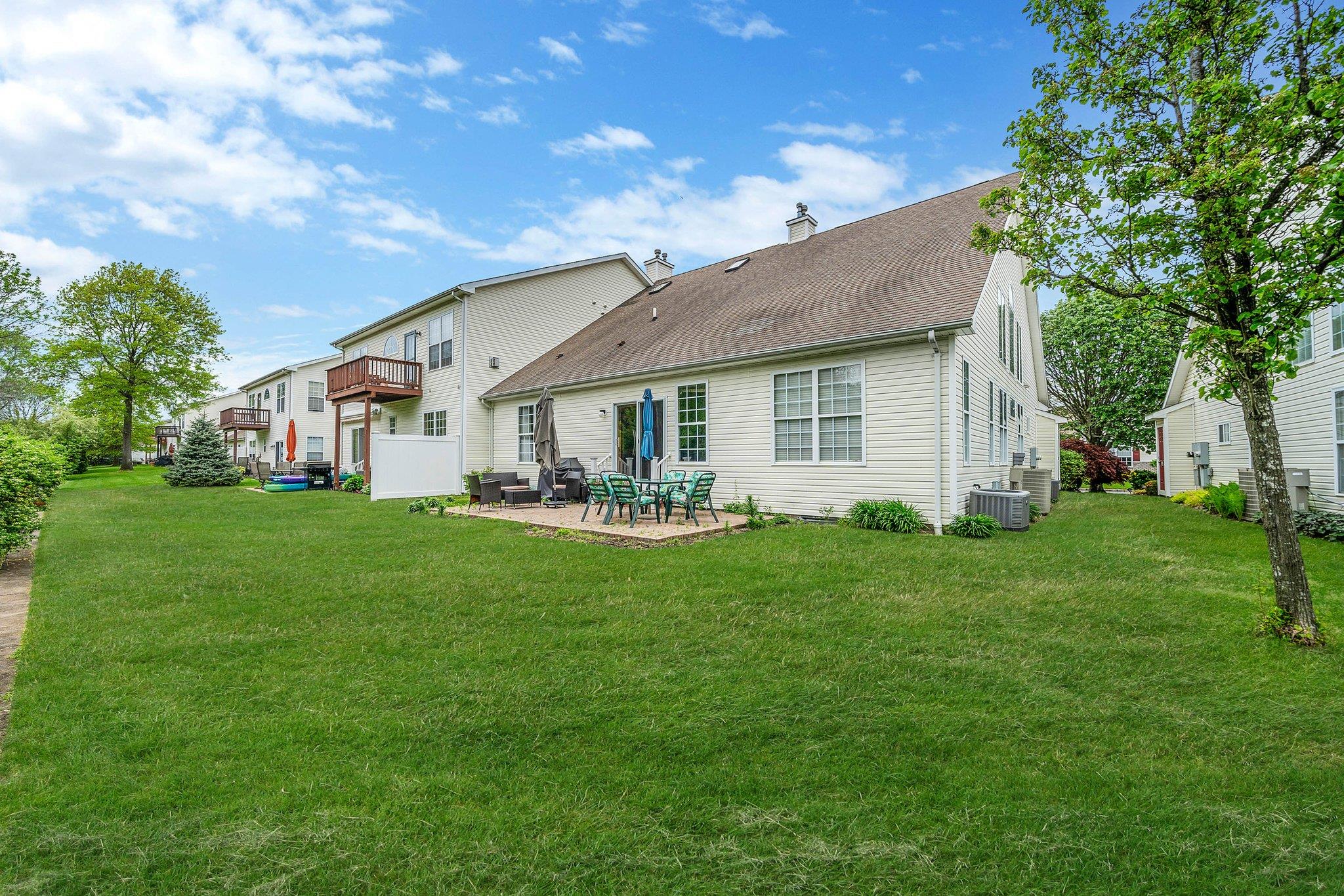 153 Constantine Way, Mount Sinai, New York image 25
