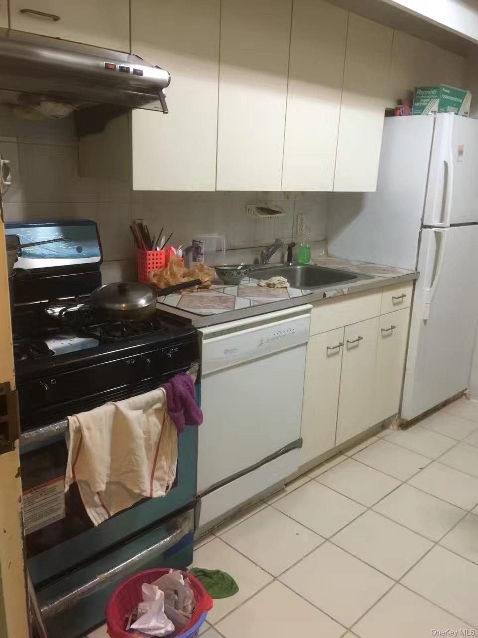 148 Madison Street 9B