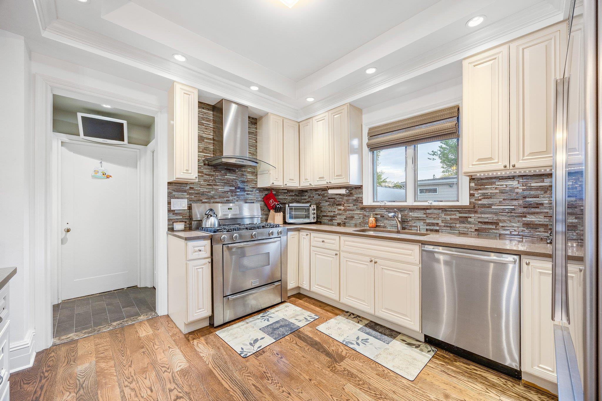 1 3rd Place, Bellmore, New York image 9