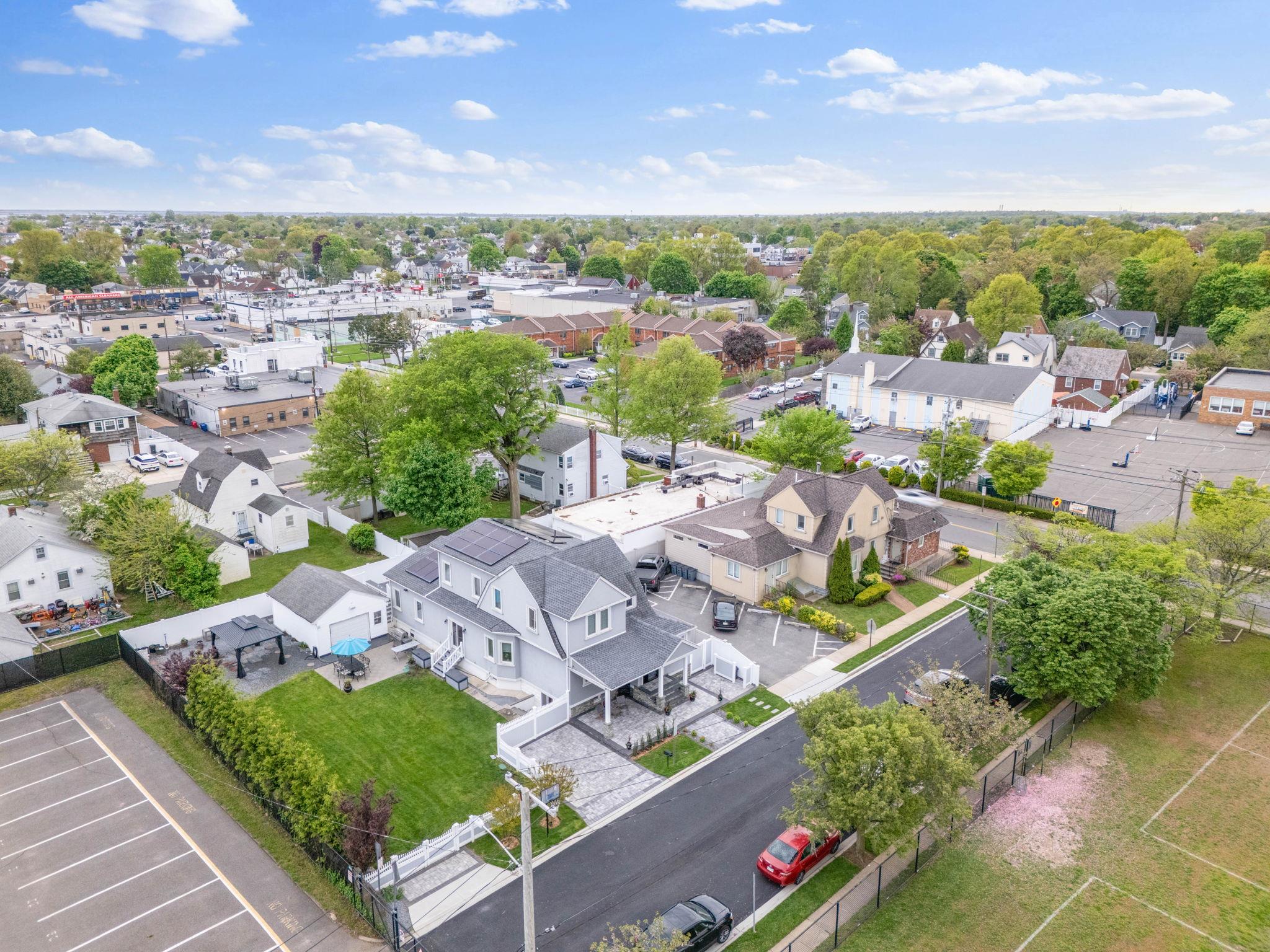 1 3rd Place, Bellmore, New York image 35