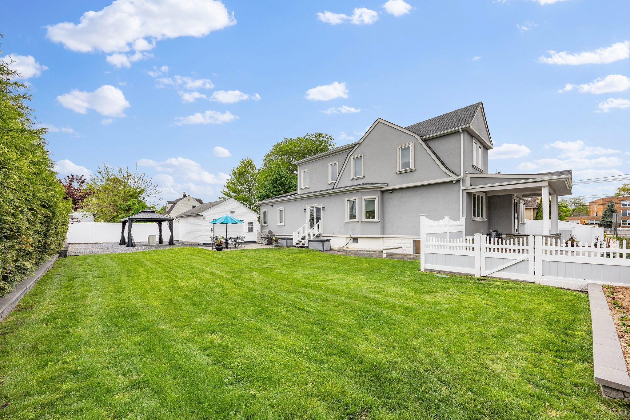 1 3rd Place, Bellmore, New York image 29