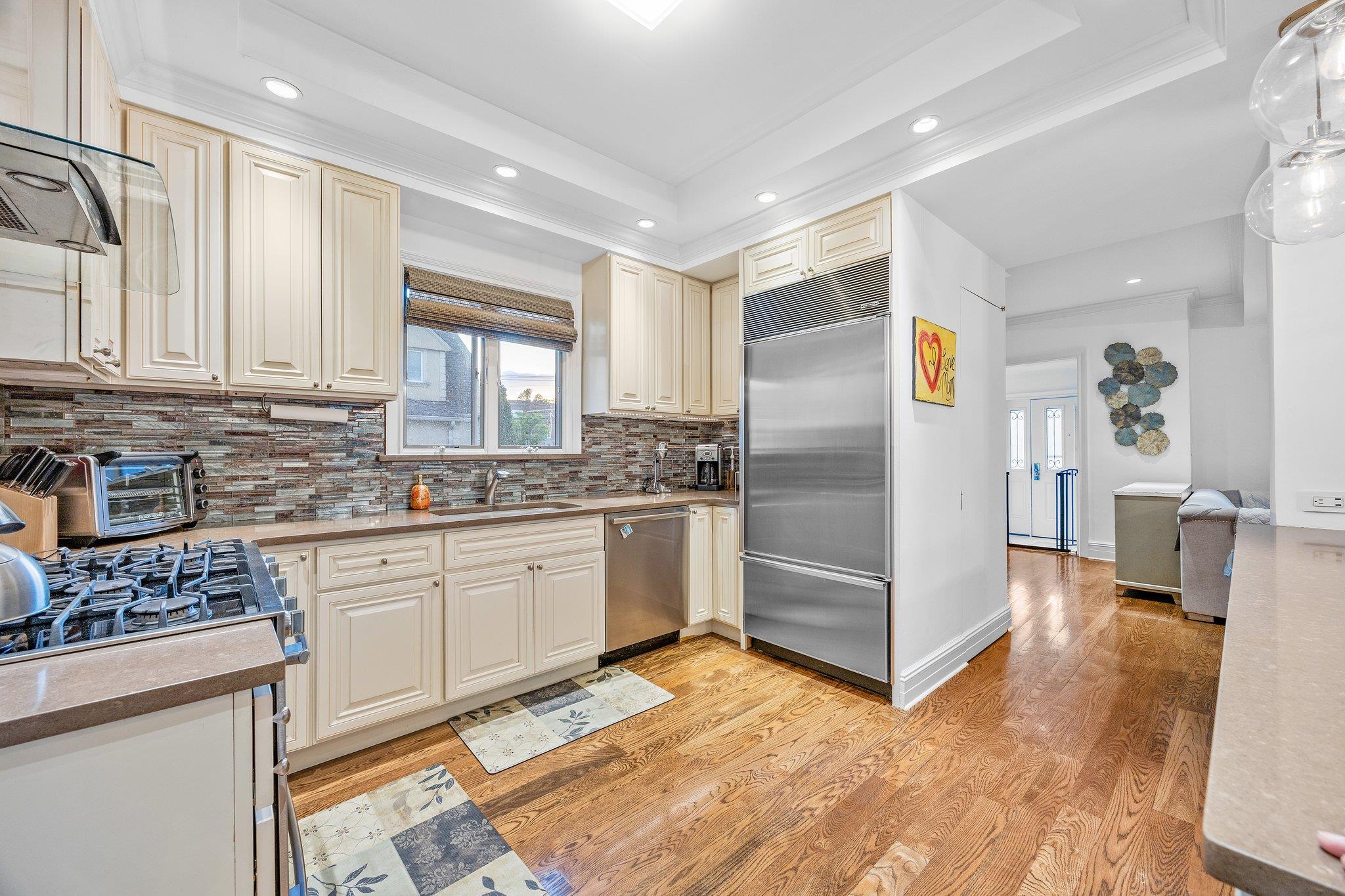 1 3rd Place, Bellmore, New York image 10