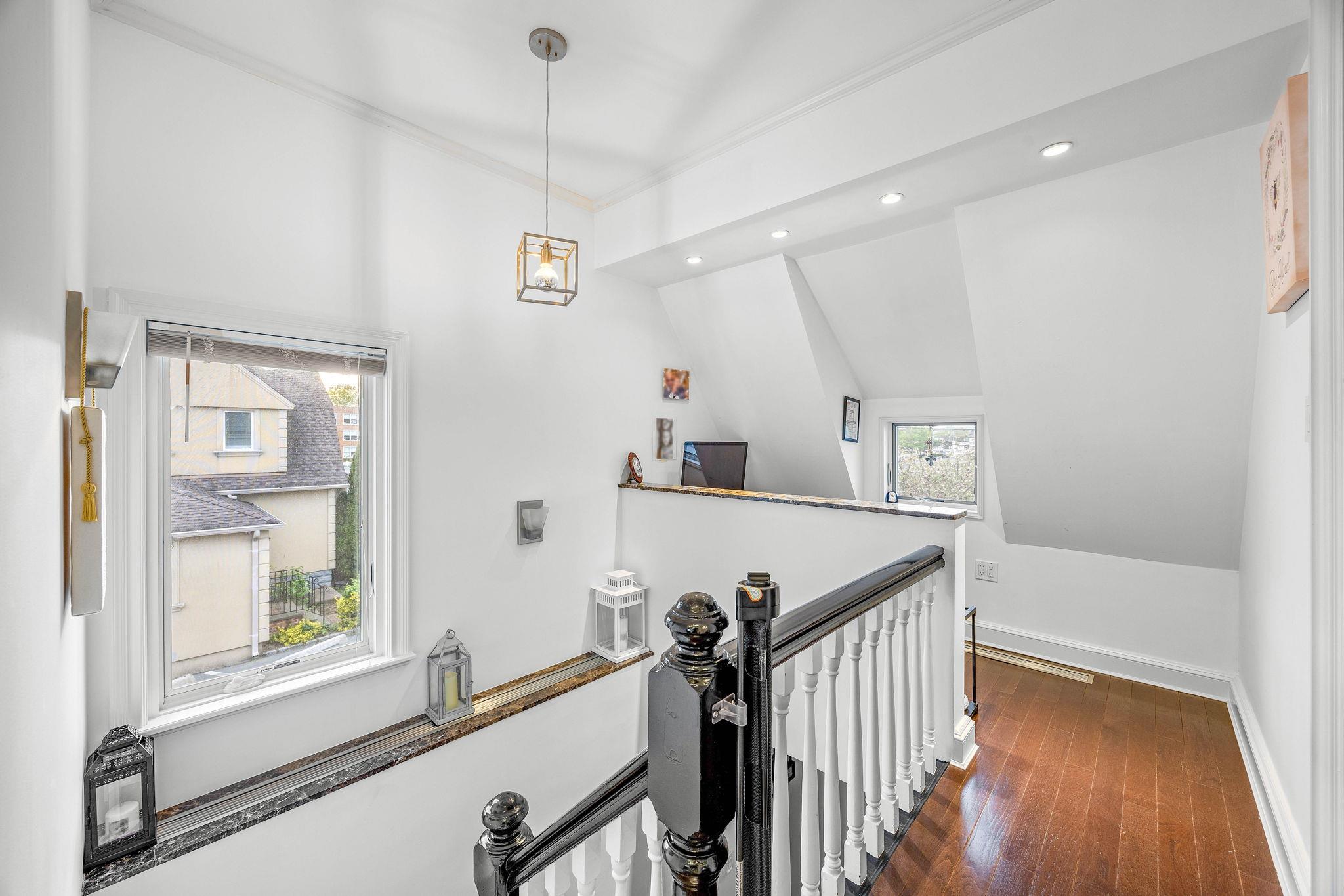 1 3rd Place, Bellmore, New York image 20
