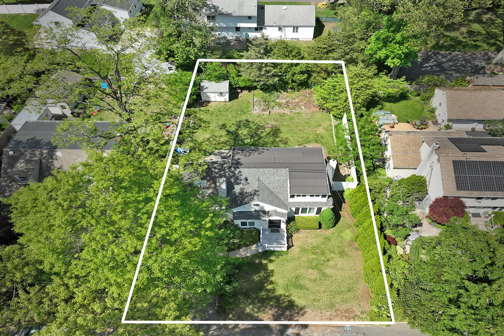 57 Hunters Lane, South Huntington, New York image 20