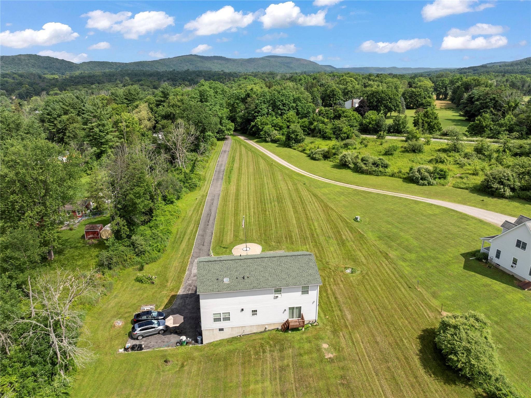 1462 Clove Valley Road