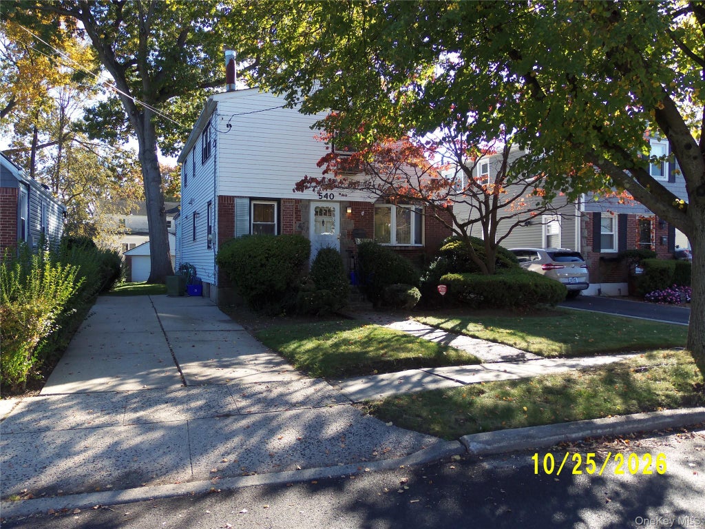 Photo of 540 Stratford Road, Hempstead, NY 11550 (MLS # 1068076)