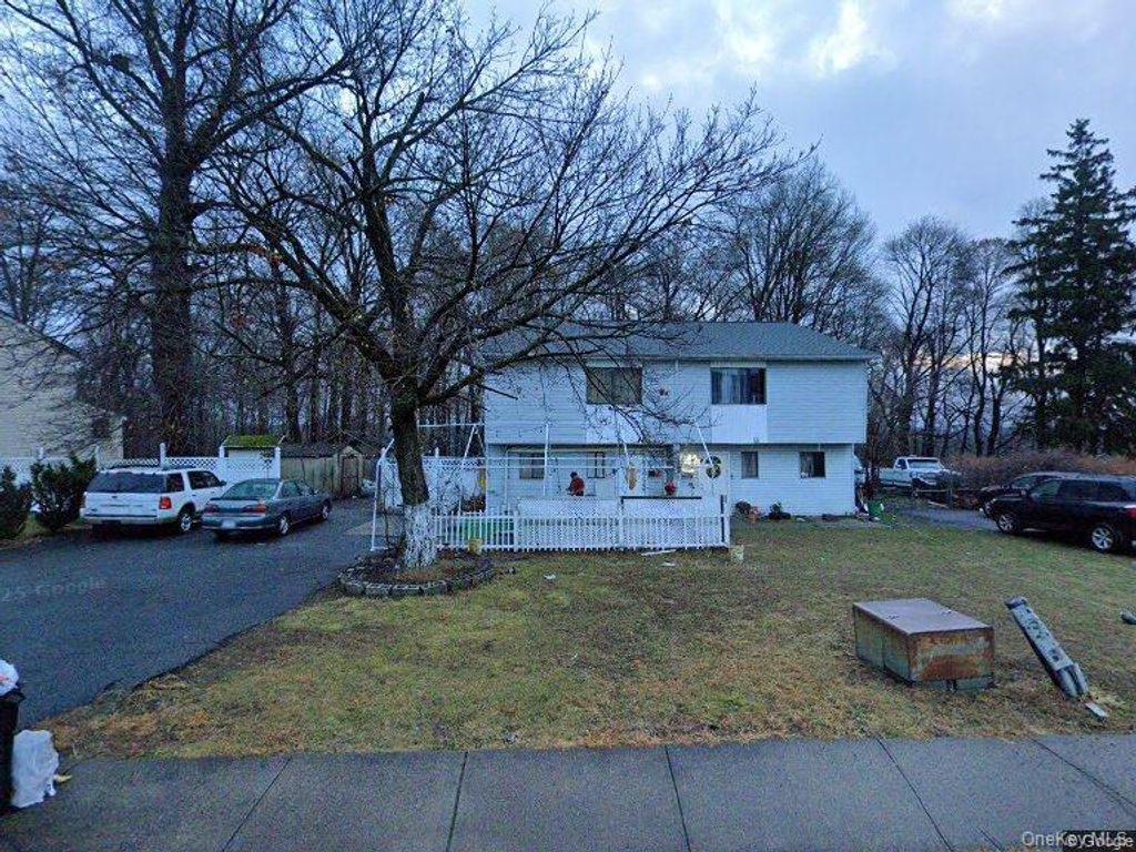 Photo of 22 Slinn Avenue, Spring Valley, NY 10977 (MLS # 992810)