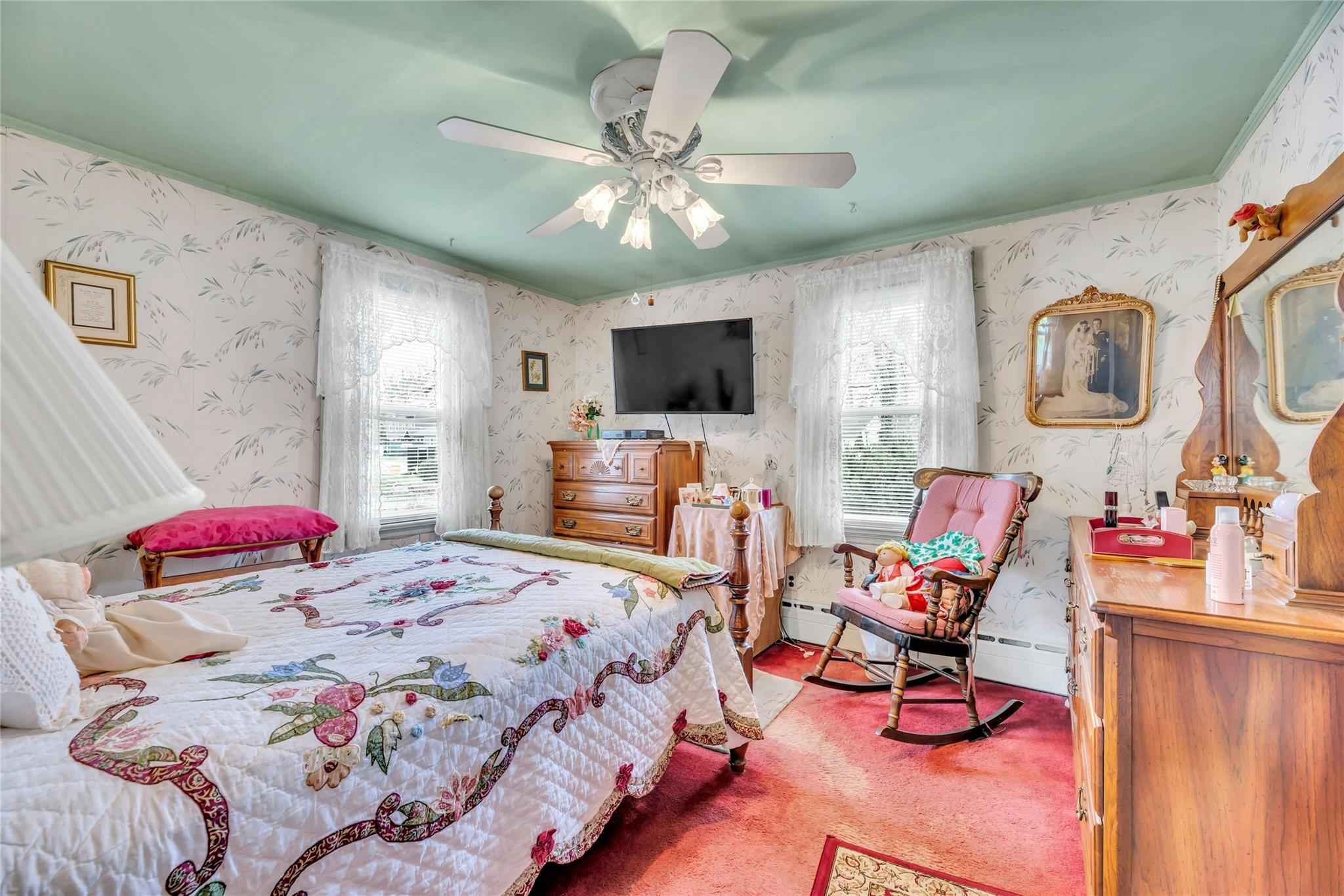 88 Washburn Street, Lake Grove, New York image 8