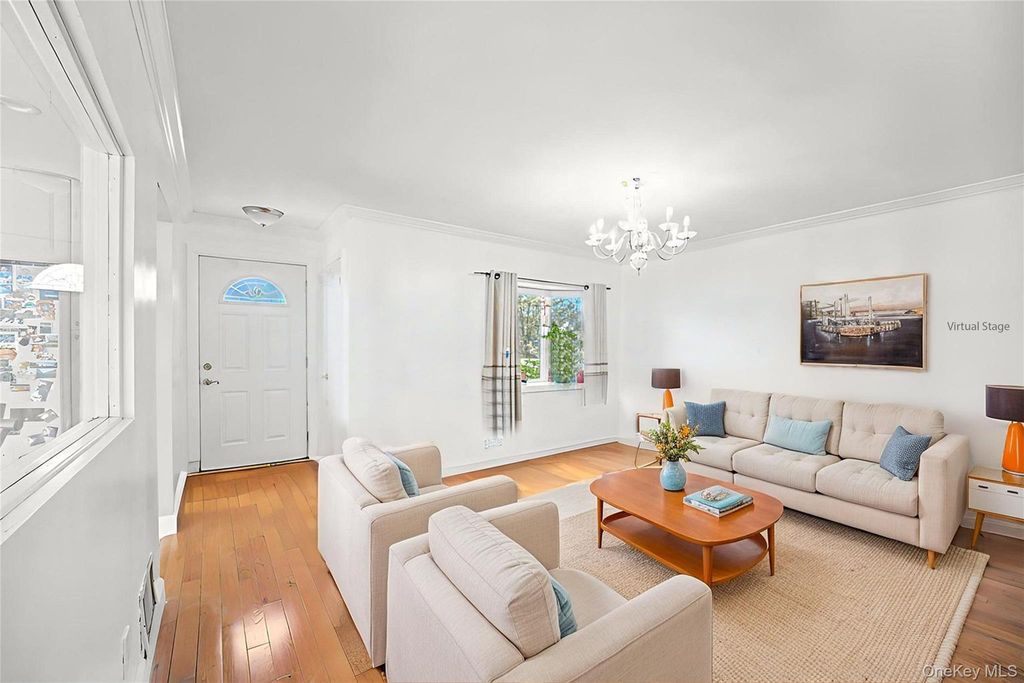 Photo of 253 DEVONSHIRE DR Dr, New Hyde Park, NY 11040 (MLS # 988314)