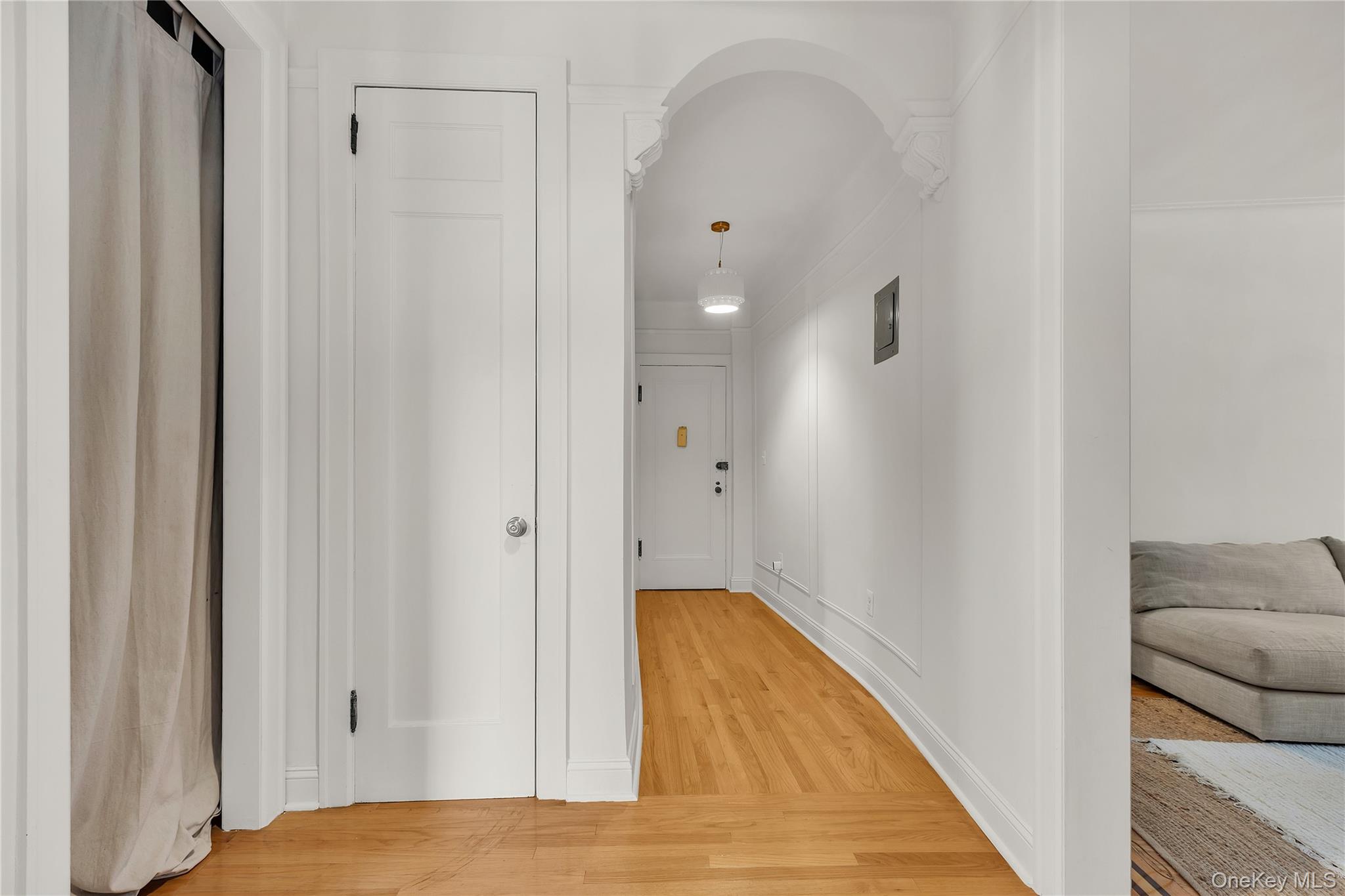 31 Pondfield Road W 1